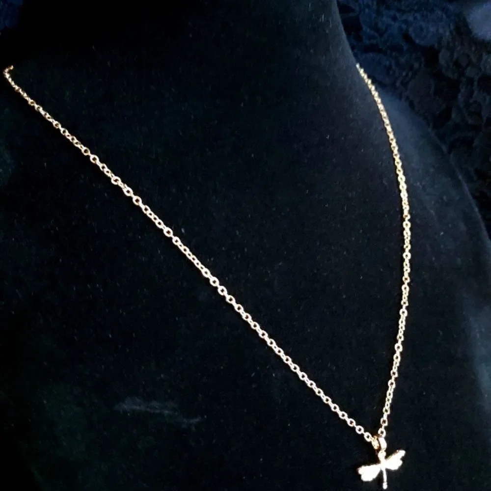 GOLD PLATED FREE SPIRIT DRAGONFLY PENDANT NECKLACE WITH INSPIRATIONAL CARD